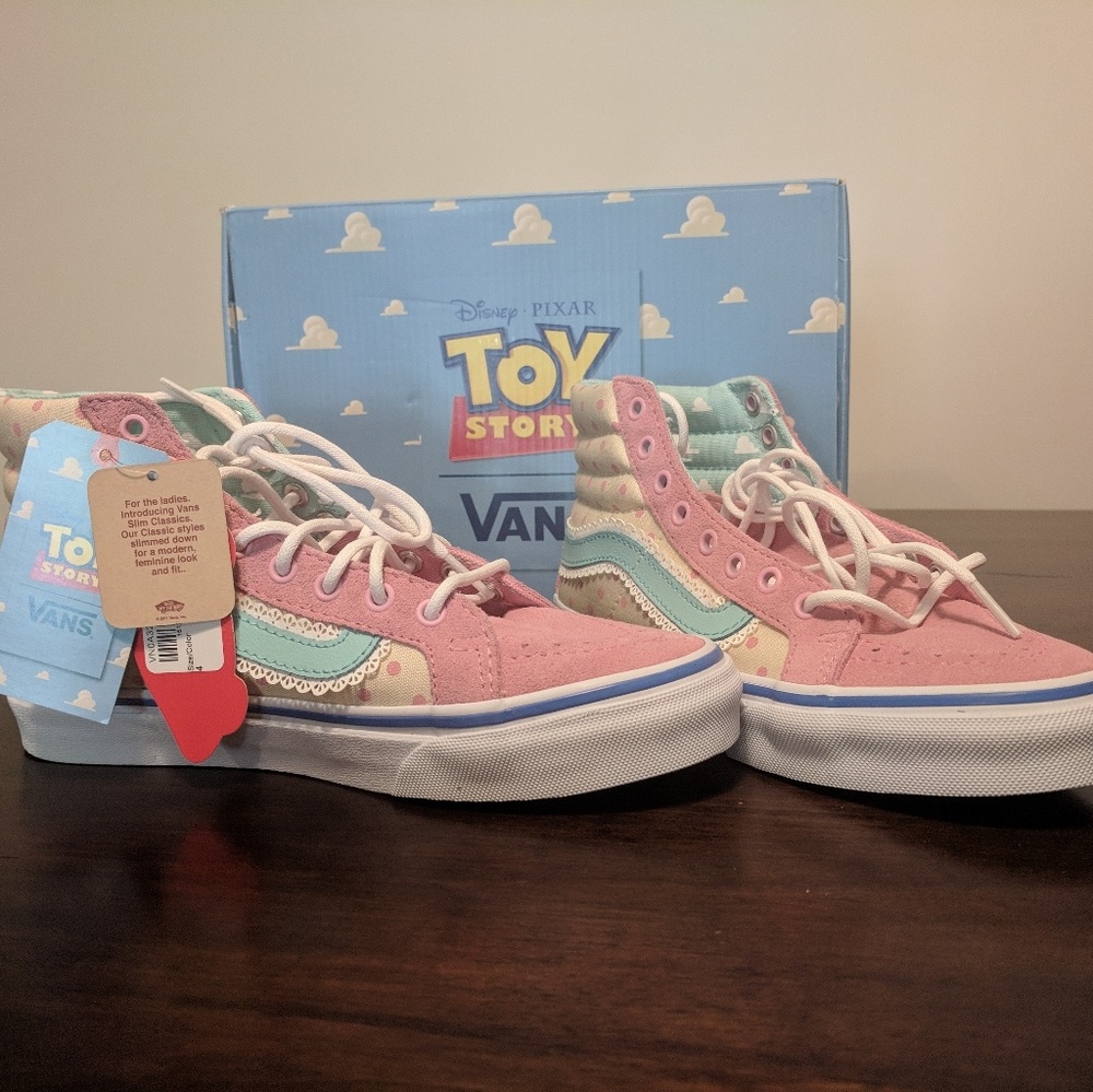 NWT Vans: Disney special edition